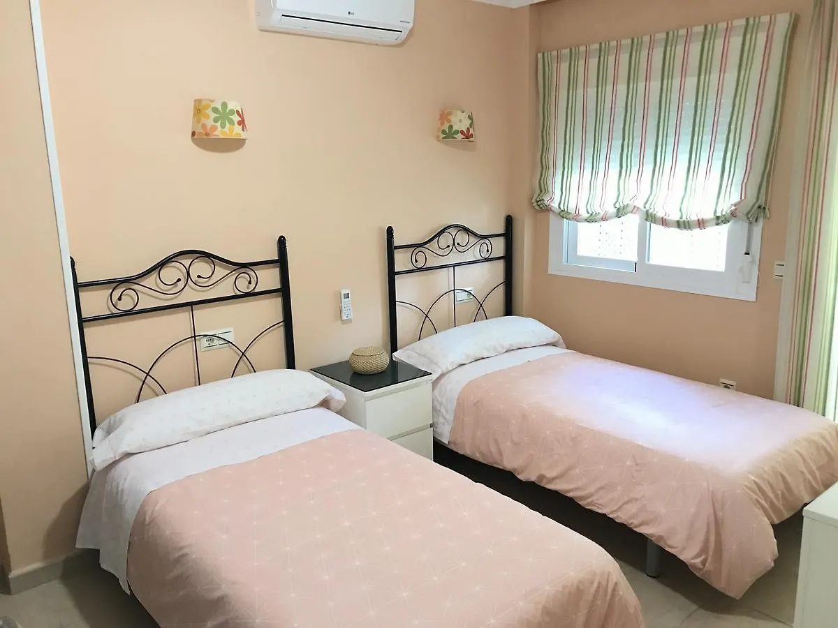 Apartamento Holidays On The Beach トレモリノス 0*,